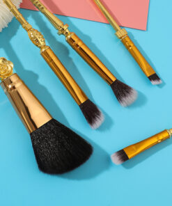 Alternative view of Metal Makeup Brush Set Loose Powder Brush Eye Shadow Brush Lloyd Arnia 2D Periphery