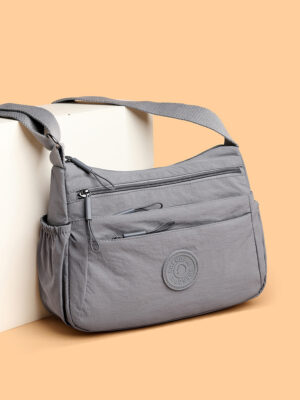 (Mit Abteil) Neue mehrfach-fachartige, leichte, einschulterübergreifende Crossbody-Tasche, modische Pendlerarbeit für mittelalte und ältere Mütter ist einfach