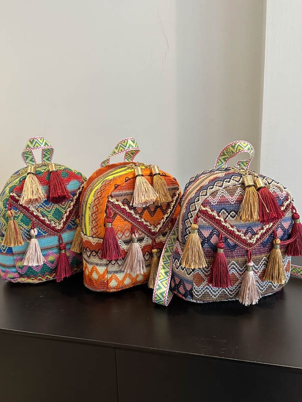 2026 Neues leichtes Damen-Rucksack mit ethnischem Stil Crossbody-Tasche Modischer vielseitiger kleiner Rucksack für Reis