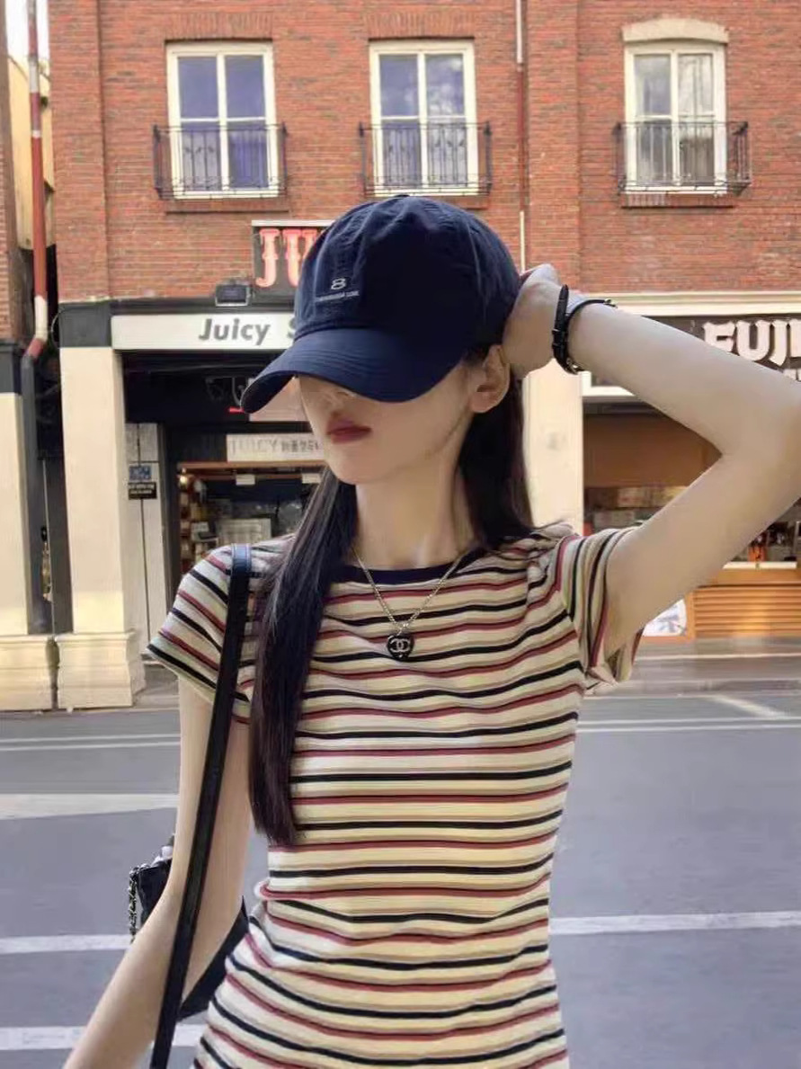 Sommer neues gestreiftes kurzärmeliges T-Shirt für Frauen, eng anliegendes rundhalsiges Farbblock-Oberteil, koreanisches vielseitiges, trendiges legeres T-Shirt - Image 5