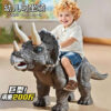 Das Triceratops Kinder-Dinosaurier-Geräusch- und Lichtspielzeug kann verwendet werden, um auf einem Modellspielzeug mit einem Slider zu sitzen, einem Geschenk für den Spazierwagen der Jungen