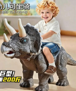 Das Triceratops Kinder-Dinosaurier-Geräusch- und Lichtspielzeug kann verwendet werden, um auf einem Modellspielzeug mit einem Slider zu sitzen, einem Geschenk für den Spazierwagen der Jungen