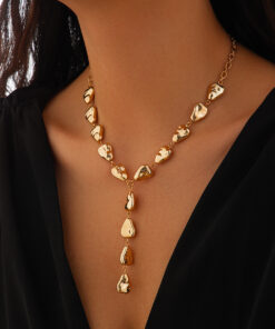 Irregular Baroque Y-shaped collarbone chain, cool style, flat water droplet pendant necklace for women