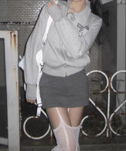 Koreanischer Stil Y2K Sweatshirt-Jacke für Damen, Frühfrühling 2026 neue Revers-Zip-Strickjacke, Strass-Hot, unregelmäßiges Oberteil in Grau