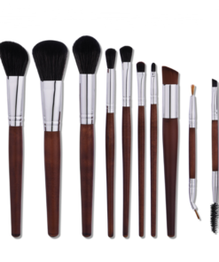 10 makeup brushes
