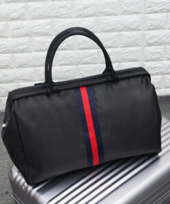 Large capacity travel bag