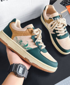 Lace-up Casual Shoes Men Soft Thick Sole Fashion Comfortable Breathable Flats Sneakers Student Platform Outdoor Walking Shoes