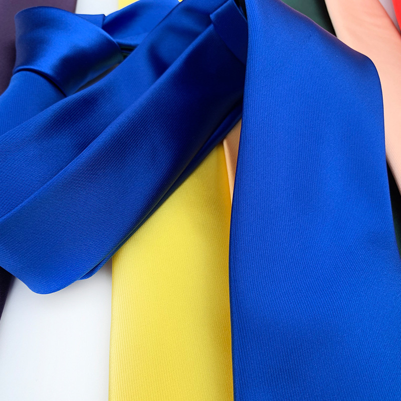 Men's Classic Solid-color Satin Tie - Image 4