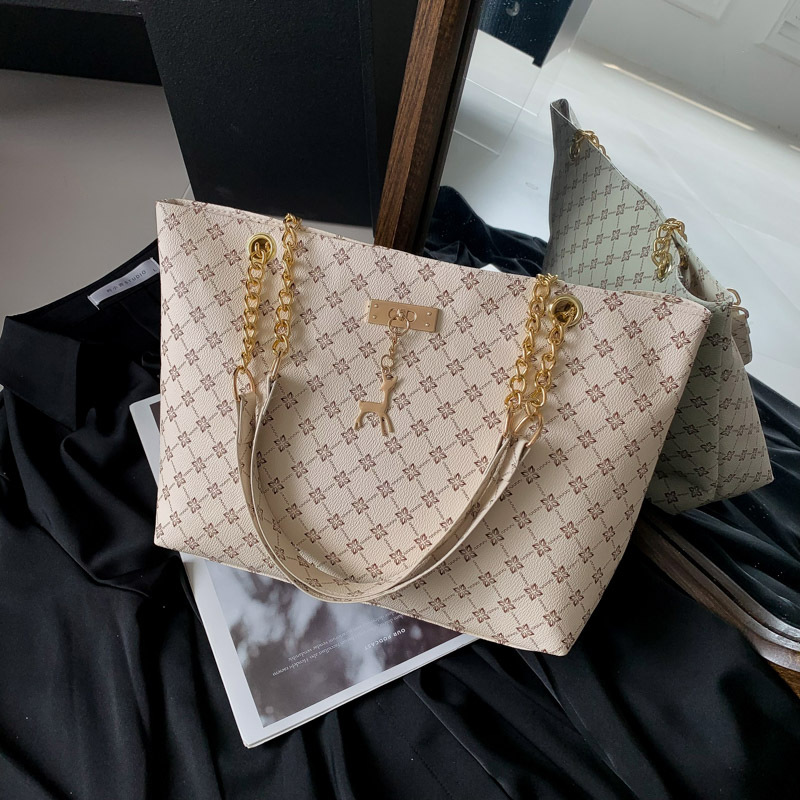 Retro Commuter Texture Chain Shoulder Bag For Women Spring - Image 2